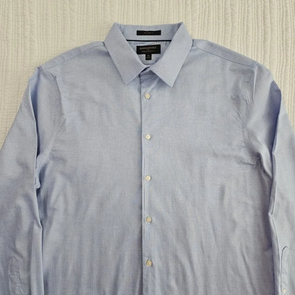 Banana Republic Shirt Men's XL‎ Blue Untucked Fit Wrinkle Resistant Long Sleeve
